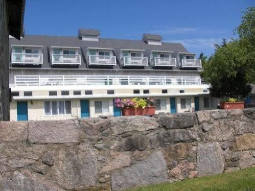 צ'ארלסטאון The Windswept Inn מראה חיצוני תמונה